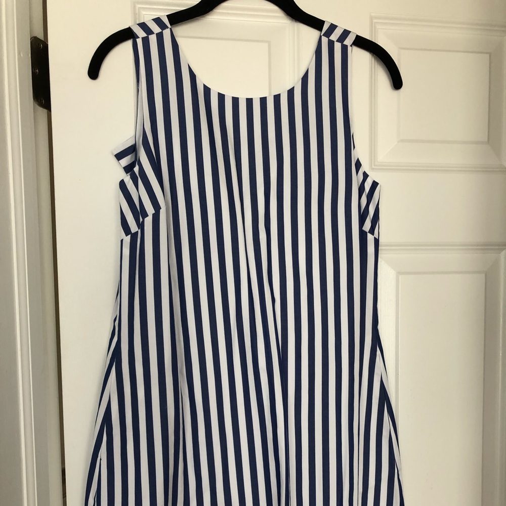 NWOT Vineyard Vines Ladies Dress Sz 0